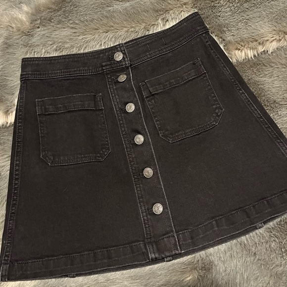 Madewell Dresses & Skirts - Madewell Stretch Denim A-Line Mini Skirt in Black Frost: Patch Pocket Edition